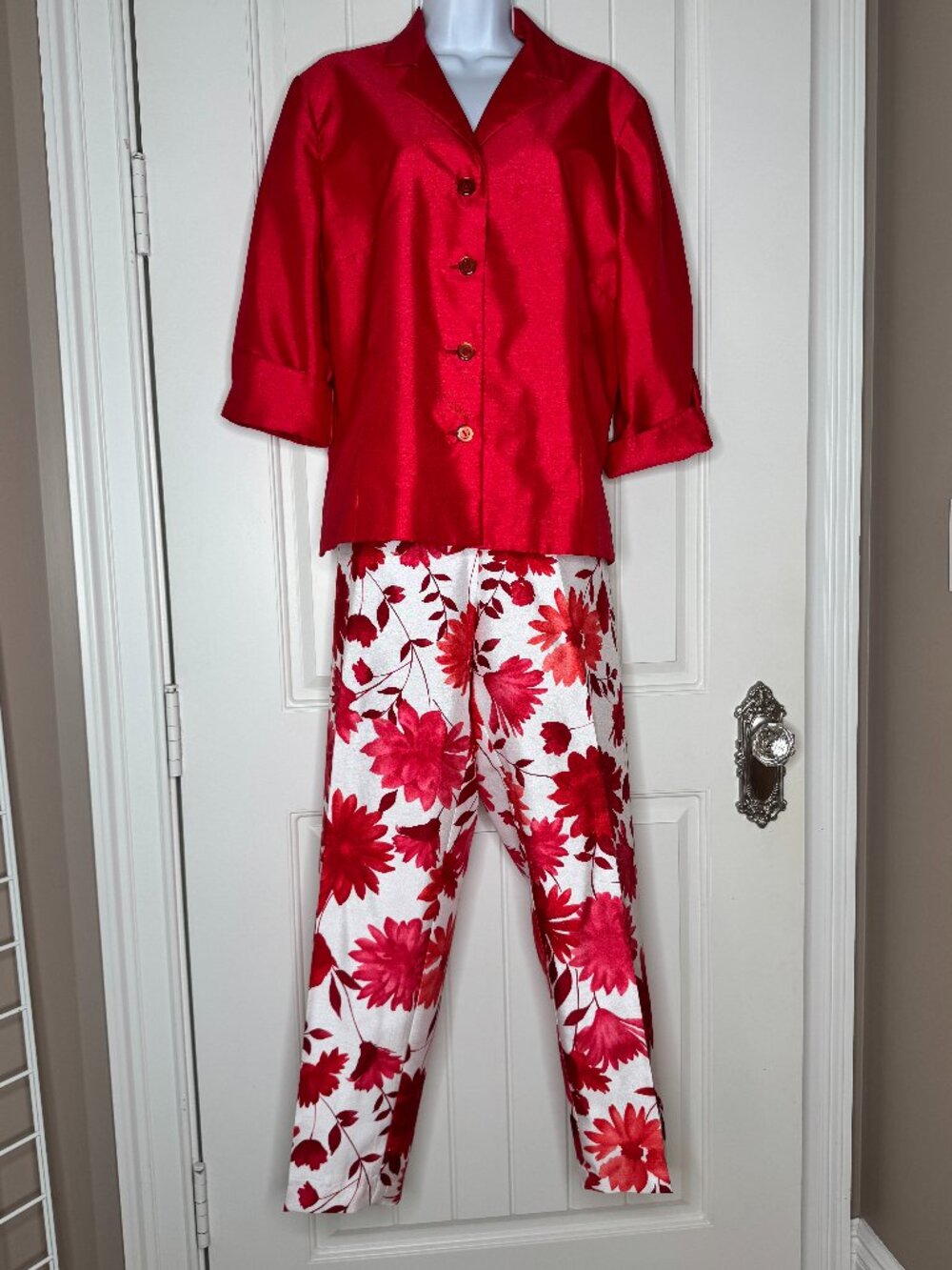 Jessica Howard, Vintage Two-Piece Ensemble, Like New, Vibrant Colors, Size 14